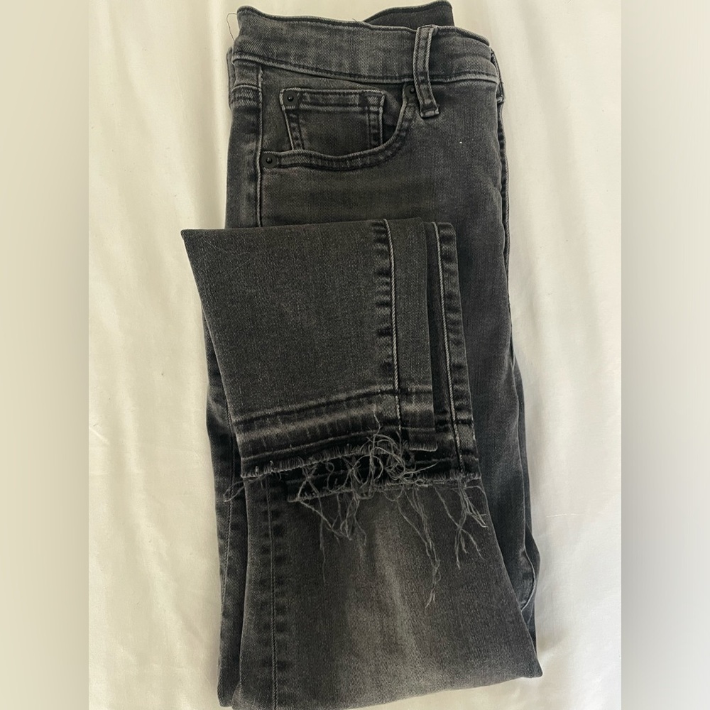 GAP true skinny dark grey wash jeans